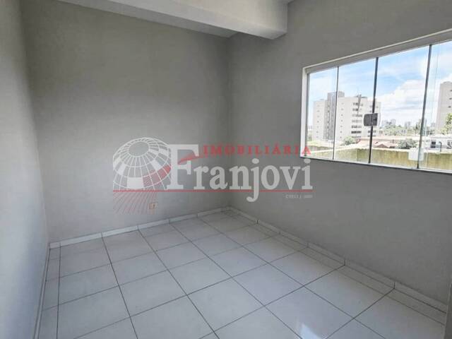 #3151 - Apartamento para Locação em Arapongas - PR - 2