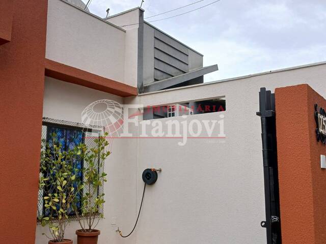 #3178 - Casa para Venda em Arapongas - PR - 2