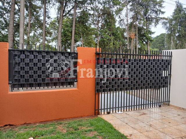 #3178 - Casa para Venda em Arapongas - PR - 3