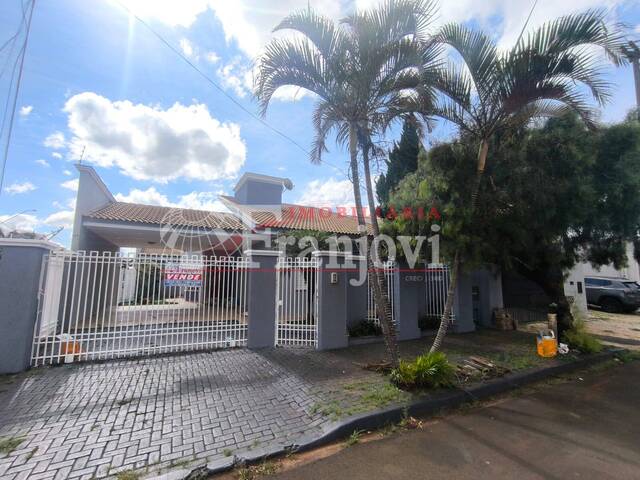 #2072 - Casa para Venda em Arapongas - PR