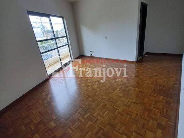 #3194 - Apartamento para Locação em Arapongas - PR - 3