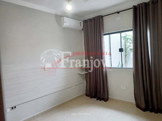 #3199 - Casa para Locação em Arapongas - PR - 2