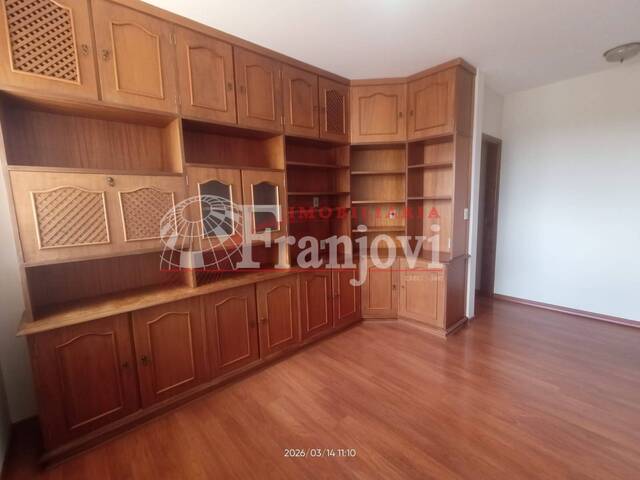 #3203 - Apartamento para Locação em Arapongas - PR - 2