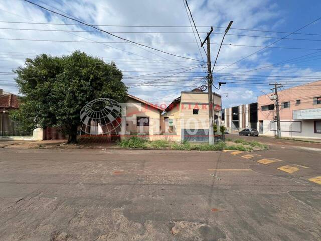 #3223 - Casa para Venda em Arapongas - PR - 2