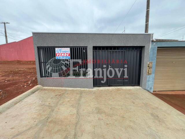 #3247 - Casa para Venda em Arapongas - PR - 2