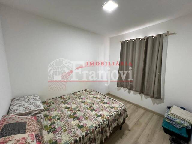 Apartamento para Venda em Arapongas - 5