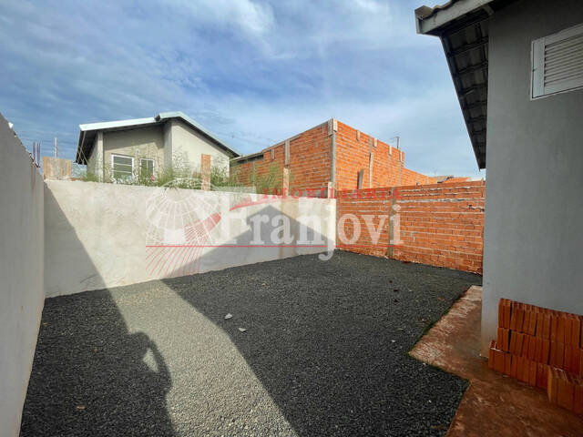 #3275 - Apartamento para Venda em Arapongas - PR - 2