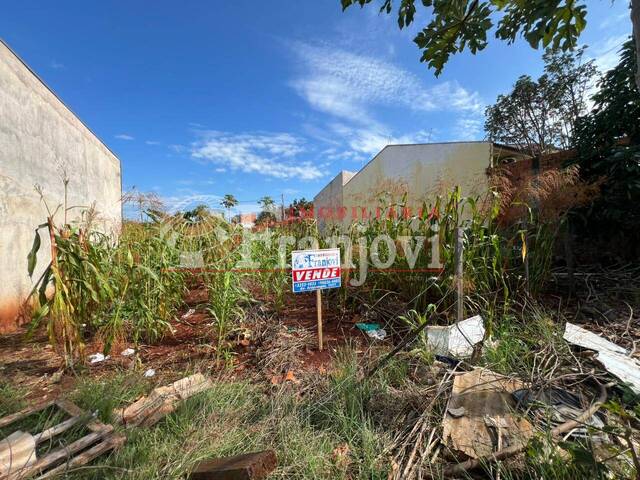 Venda em Jardim Interlagos - Arapongas