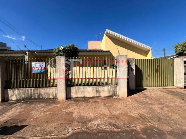 Casa para Venda em Arapongas - 2