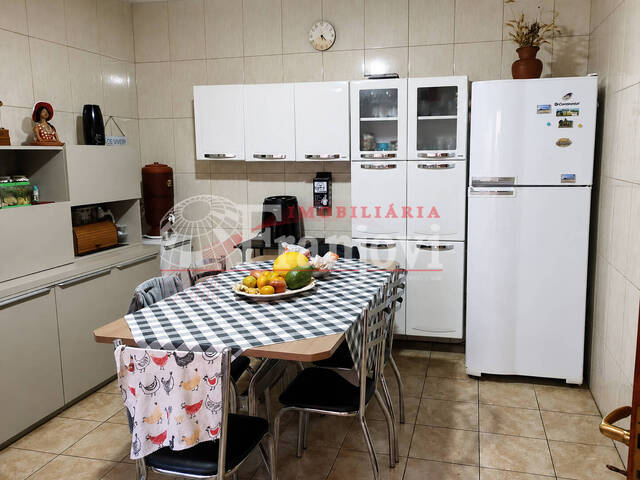 #3327 - Casa para Venda em Arapongas - PR - 3
