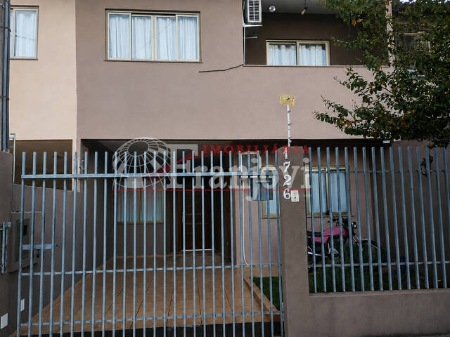 #3327 - Casa para Venda em Arapongas - PR - 2