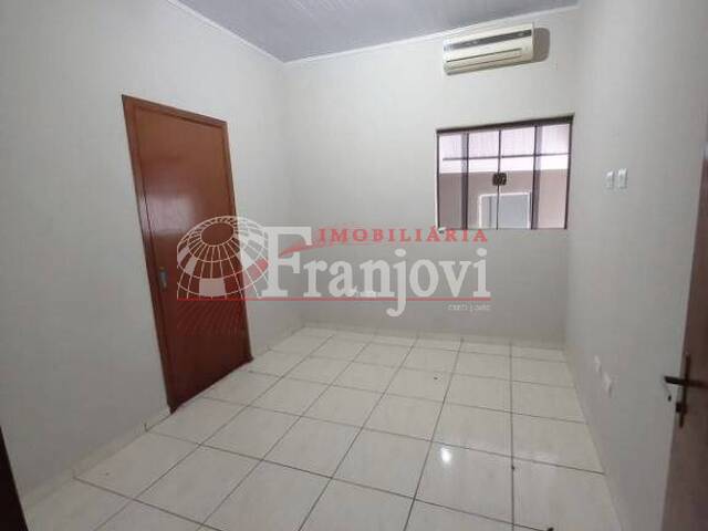 Casa para Locação em Arapongas - 2