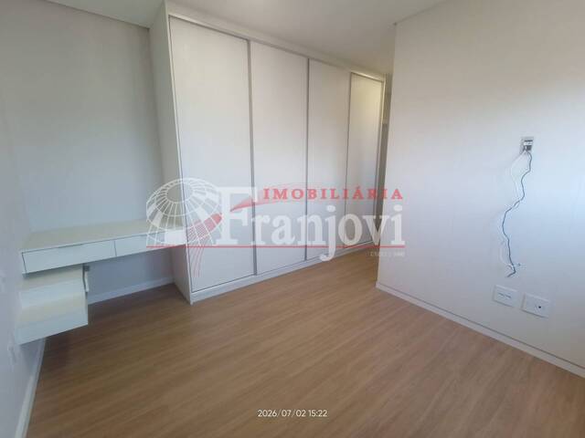Apartamento para Locação em Arapongas - 2