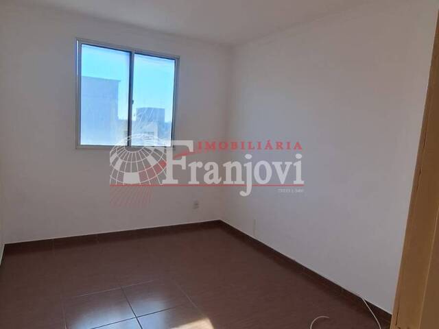 Apartamento para Locação em Arapongas - 3