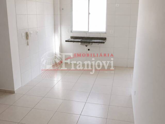 Apartamento para Locação em Arapongas - 5