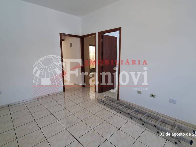 Casa para Locação em Arapongas - 2