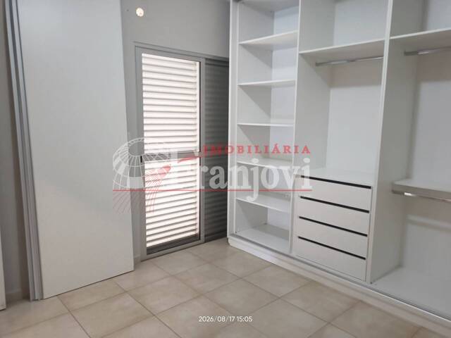 Apartamento para Locação em Arapongas - 2
