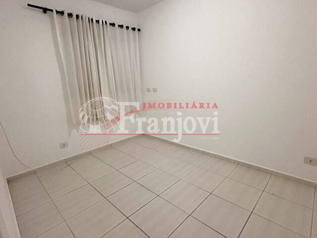 Apartamento para Locação em Arapongas - 3