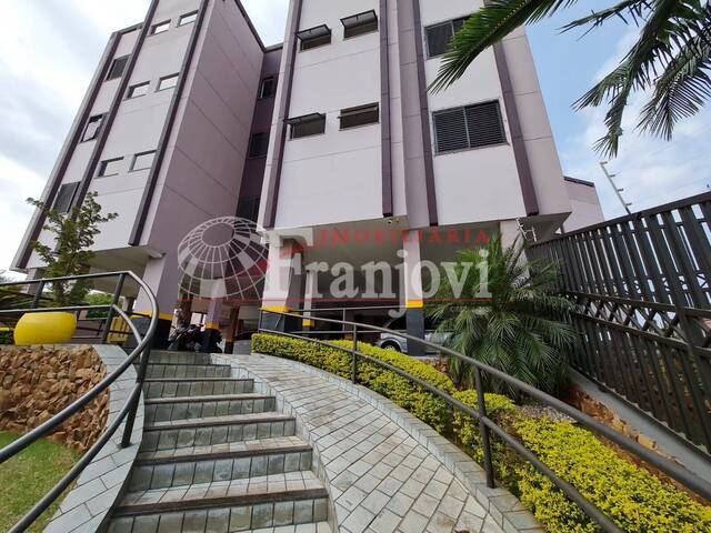 Apartamento para Venda em Arapongas - 2