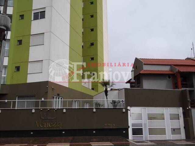 Apartamento para Venda em Arapongas - 2